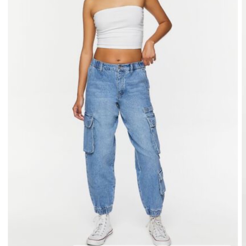 Forever 21 Mid Rise Denim Cargo Joggers Size XS